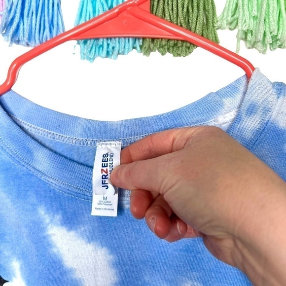 Baby It’s Cold Outside Blue Tie Dye Cozy Crewneck Pullover Sweatshirt Medium - Picture 6 of 12